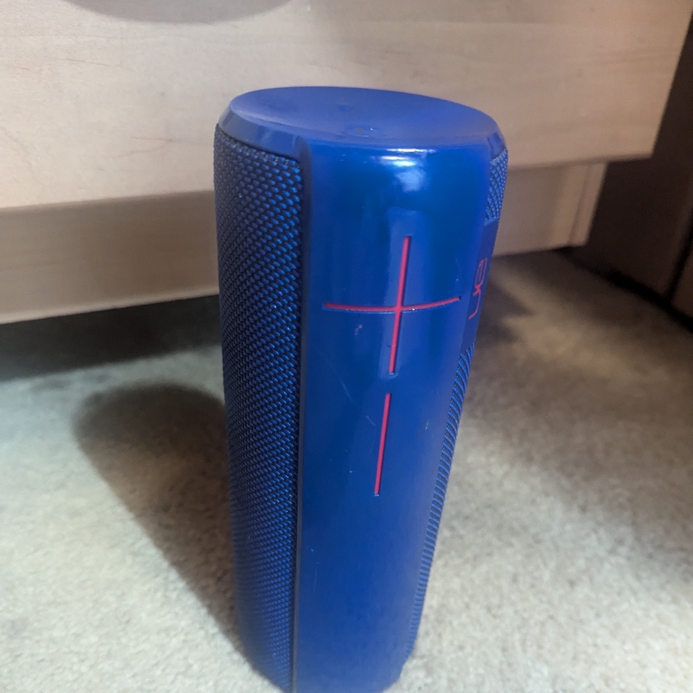 UE megaboom